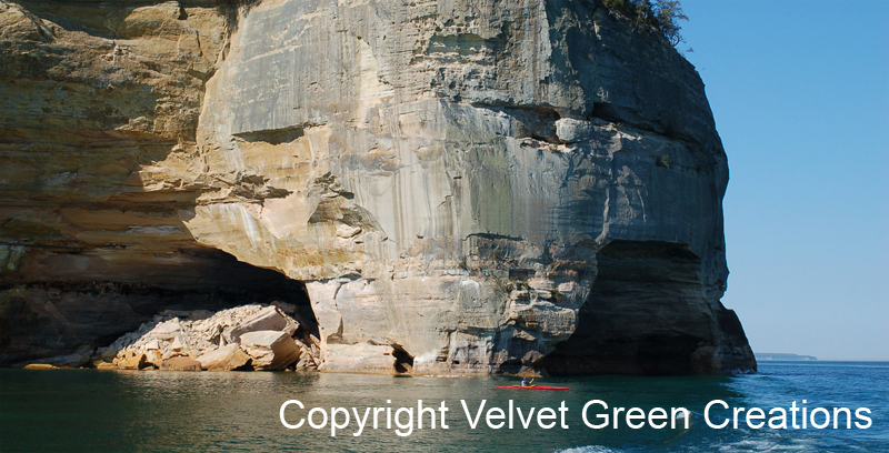 Kayaking Pictured Rocks